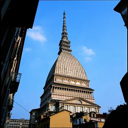 Roomto * Turin