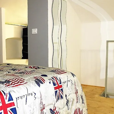 Roomto