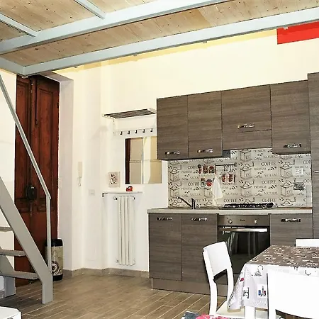 Roomto * Turin